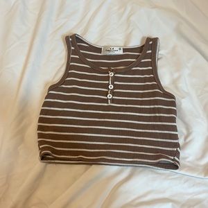 Brown and white stripped tank!🤎🤍